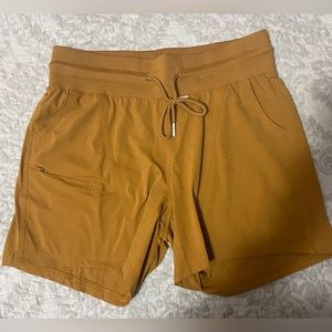 Zyia Canyon shorts